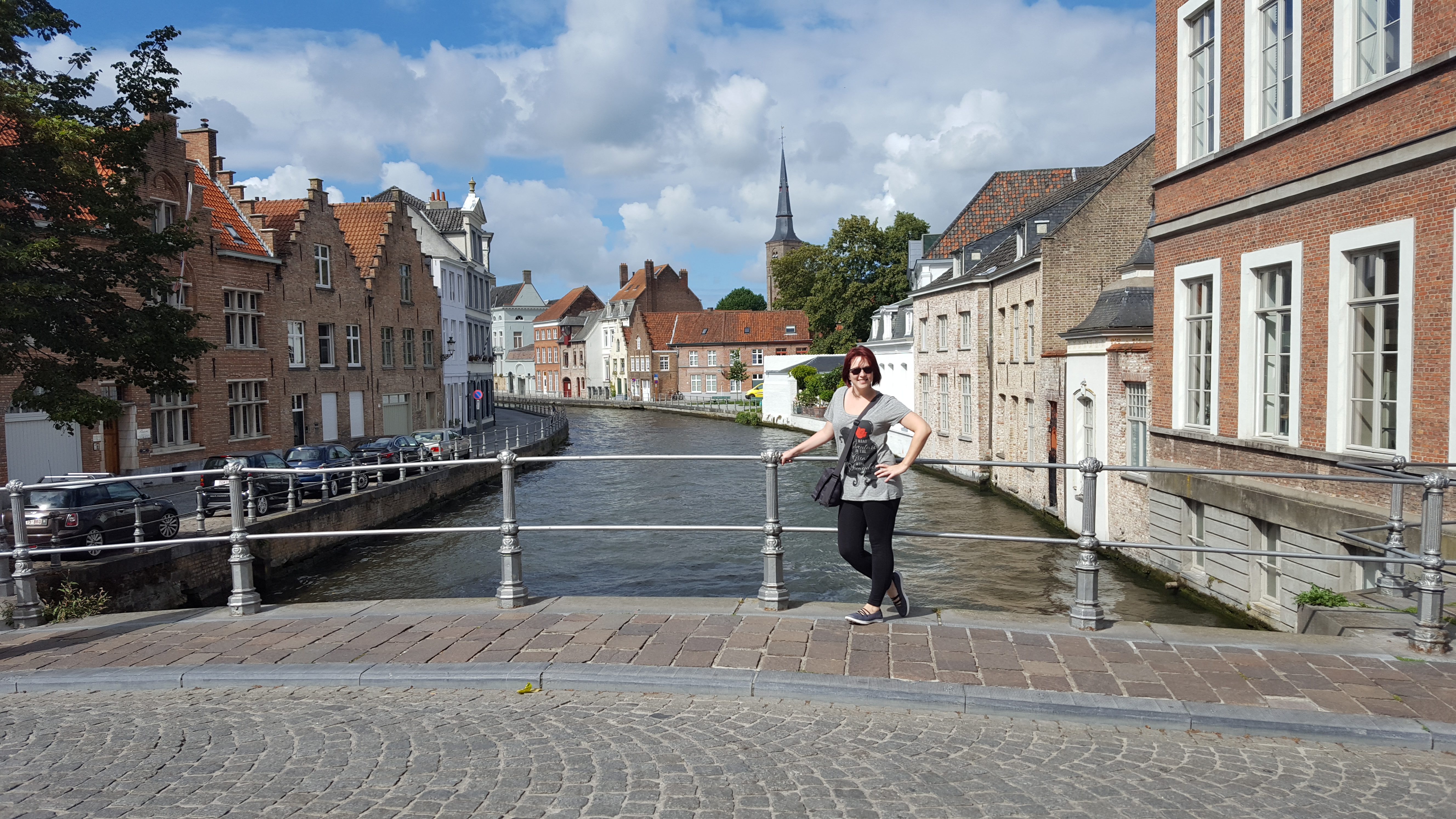 Do free things in a city to save money when traveling