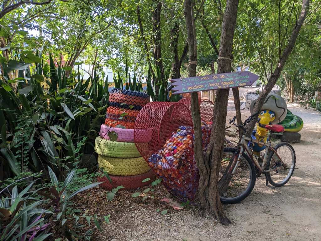 Recycle at Parque la Ceiba