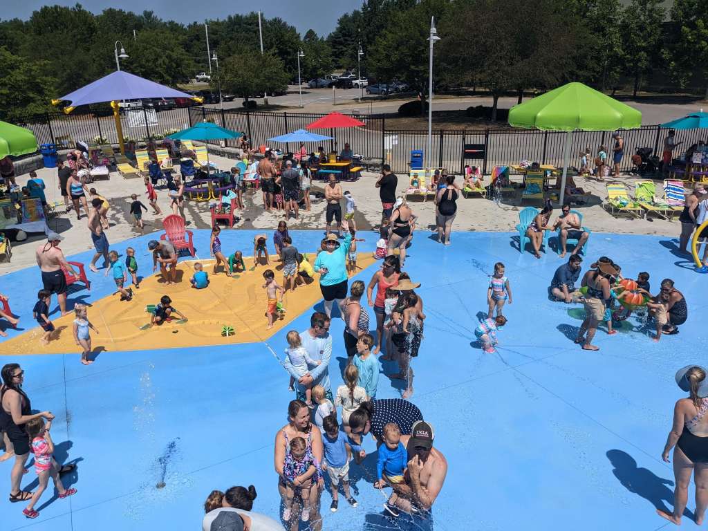 The Brentwood Splash Park, one of the best parks and playgrounds in Nashville, offers a lot of open, refreshingly wet play space for families.