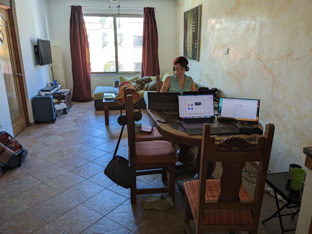 Ashley Schwartau | Remote work | workcation