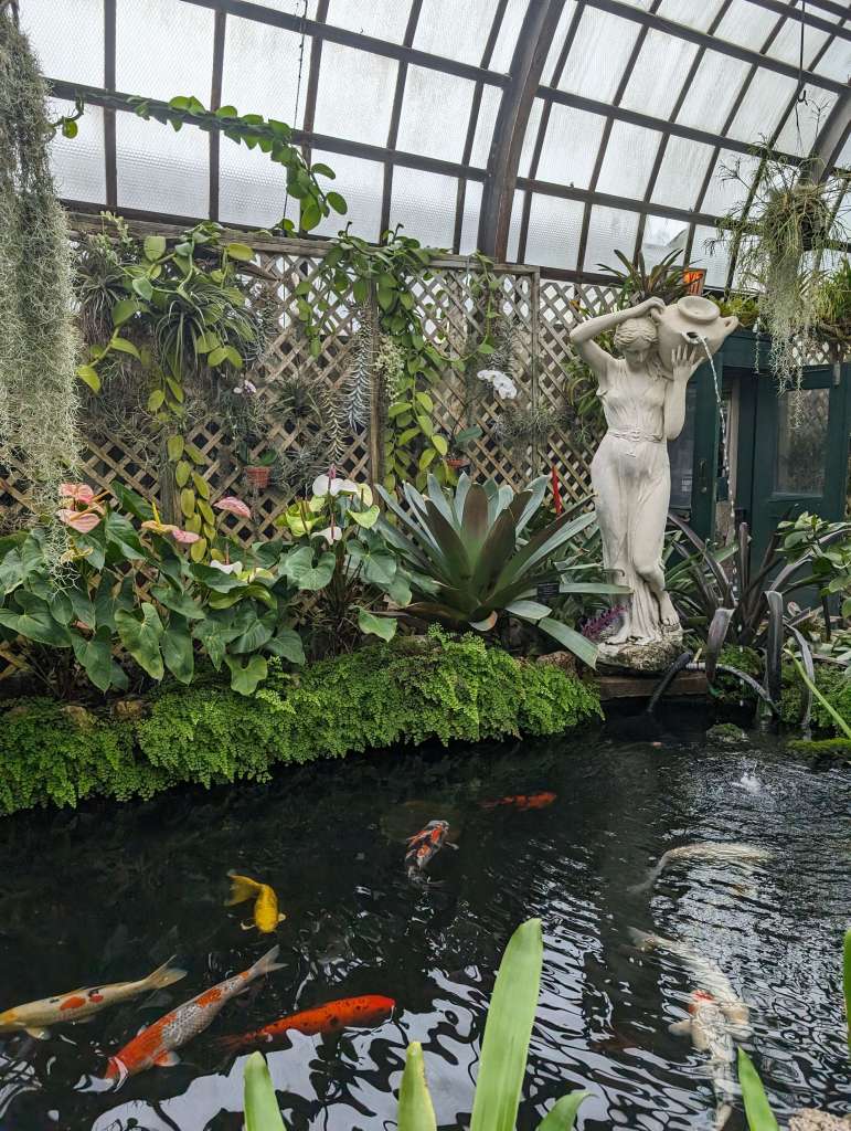 the Conservatory at Lincoln Park: one of the best things to do for free in Chicago with kids