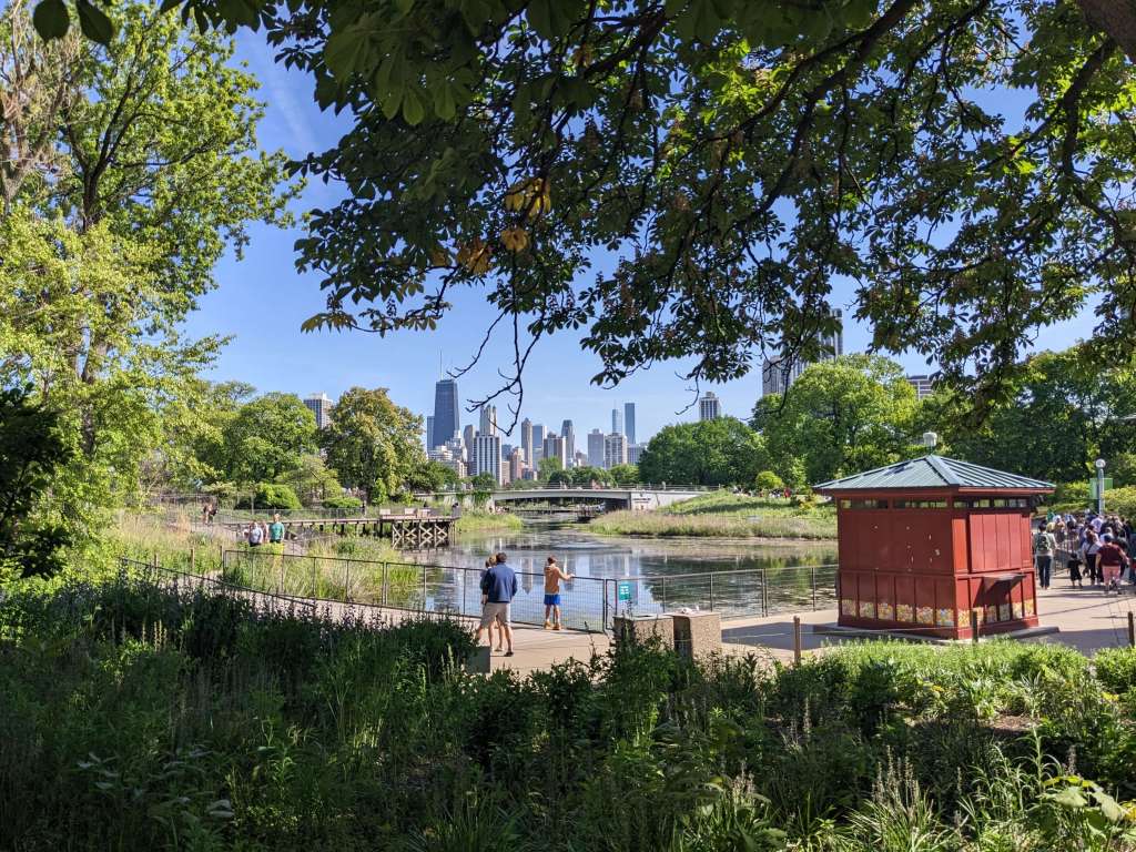 Lincoln Park Nature Walk in Chicago: One of the best free things you can do with kids; One of the best parks and playgrounds in Chicago