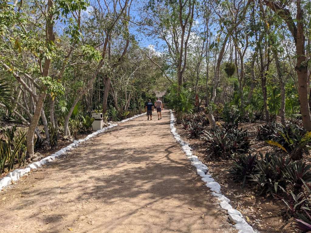 Pathway from the ticketing building towards the Ek Balam ruins!