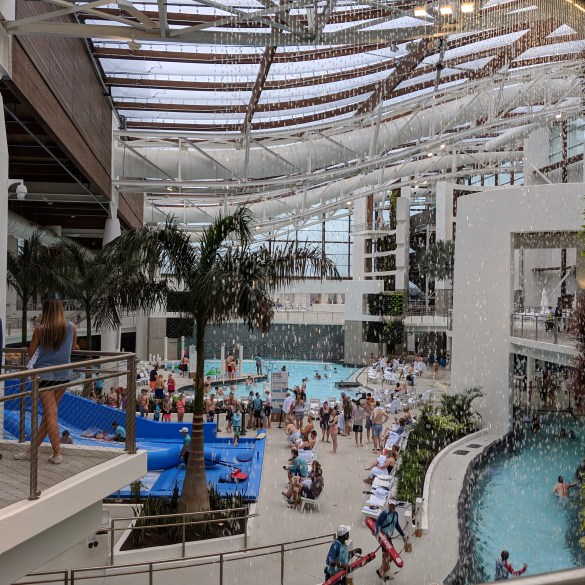 SoundWaves interior